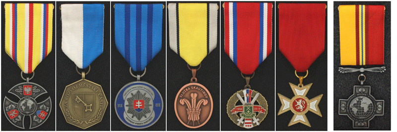 Řádové medaile, barvené i skládací 