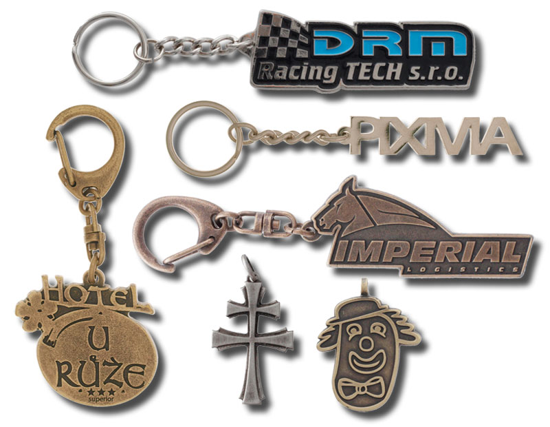 Zakázková výroba kovových originálních klíčenek a přívěšků ke klíčům pro firemní i soukromé účely.